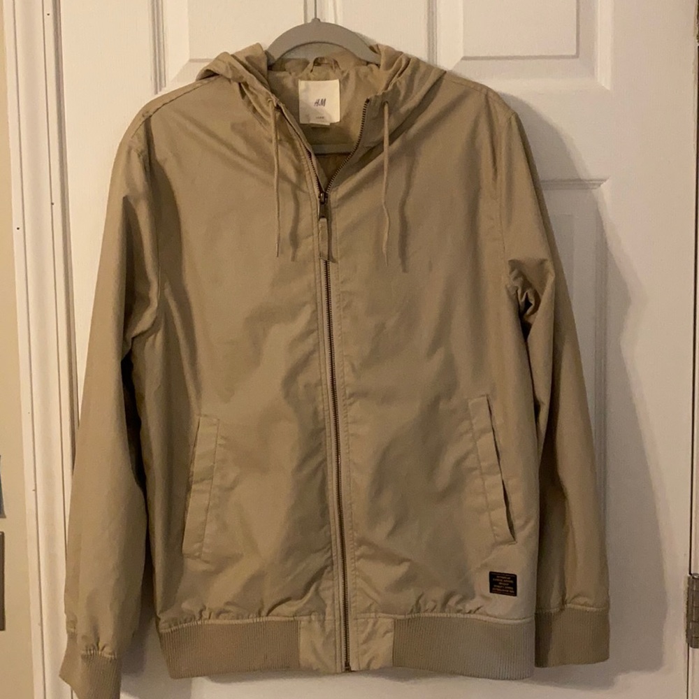 Beige lightweight jacket